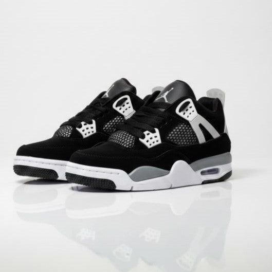 JORDAN RETRO 4