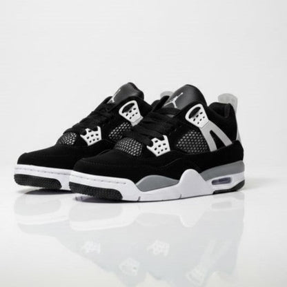 JORDAN RETRO 4