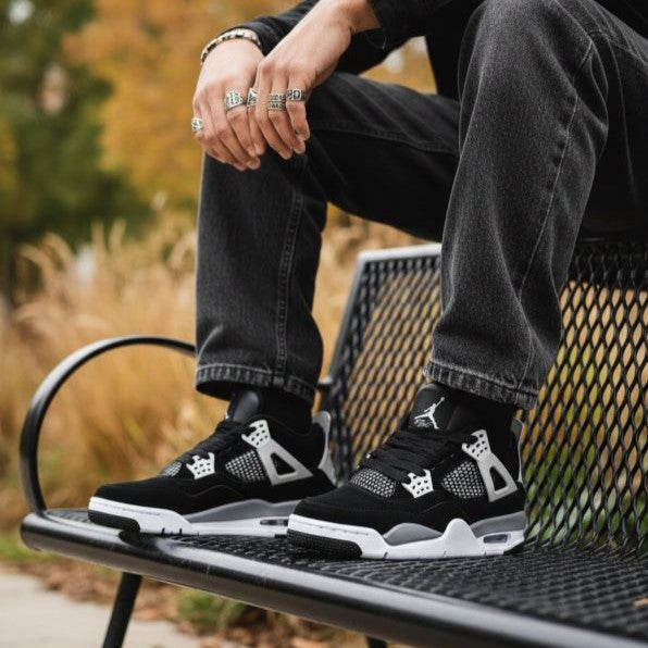 JORDAN RETRO 4