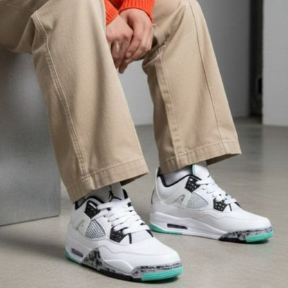 JORDAN RETRO 4